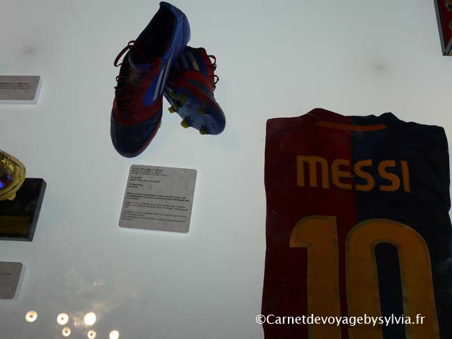Crampons et T shirt de Messi 