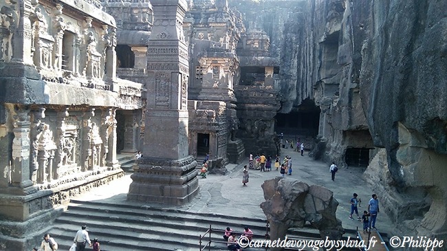 Grottes d’Ellora, situées dans l’état du Maharashtra célèbres pour ses temples bouddhistes, hindous et jains.