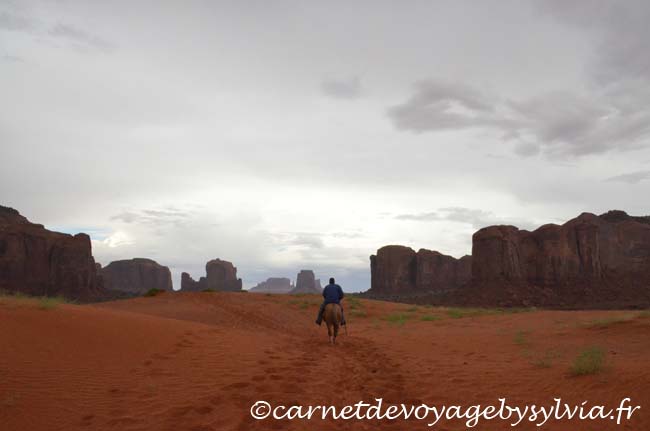 Monument Valley à cheval